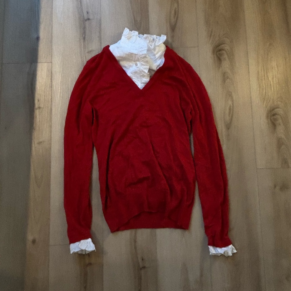 Tory Burch Red and White V-Neck Sweater with Detachable Collar and Cuffs